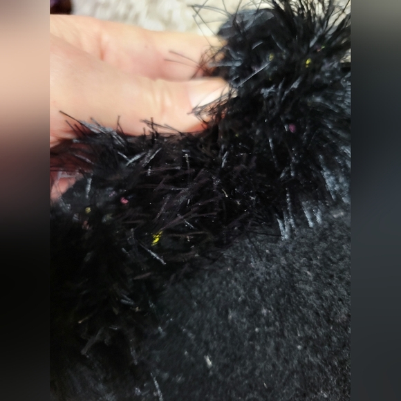 Handcrafted black felted Wool bag fuzzy trim 19×10 ×8 - Picture 9 of 10